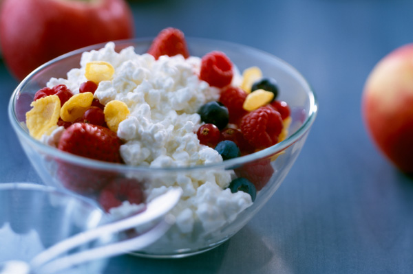 cottage_cheese_and_berries.jpg