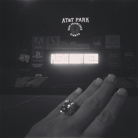 gallery_main_kim_kardashian_ring_cost_01.jpg