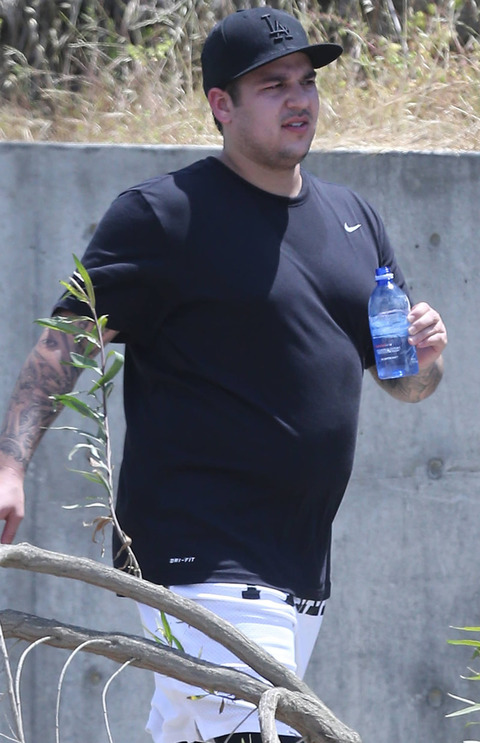 gallery_main_Rob_Kardashian_Fat_Depressed_01.jpg