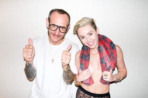 gallery_main_miley_cyrus_terry_richardson_21.jpg