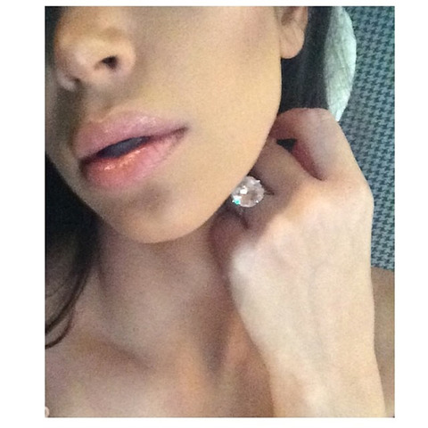 gallery_main_Kim_Kardashian_Selfies_Book_13.jpg