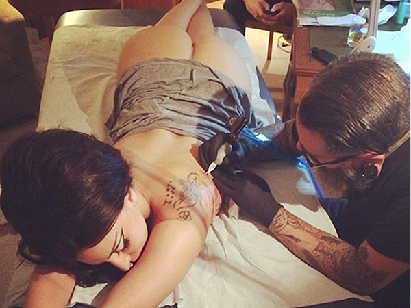 Lady_Gaga_Shows_Butt_While_Getting_A_Little_Monsters_Tattoo_LB.jpg