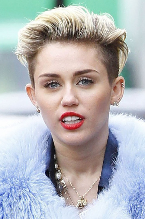 gallery_main_miley_cyrus_inbred_face_01.jpg