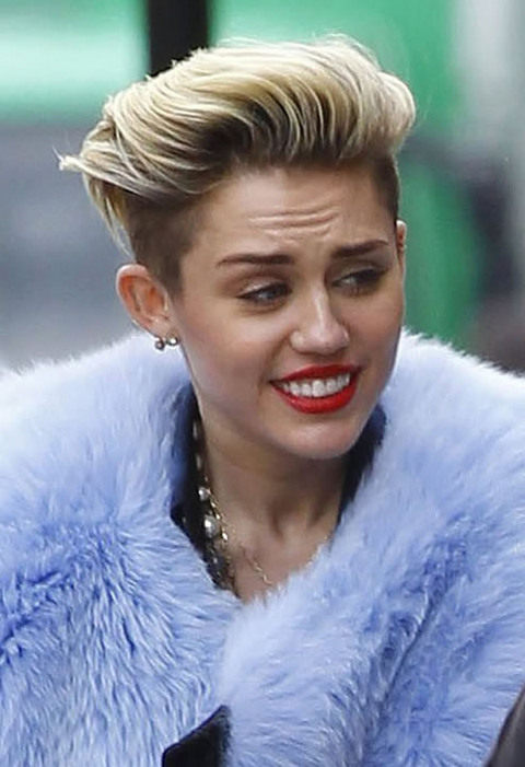 gallery_main_miley_cyrus_inbred_face_09.jpg