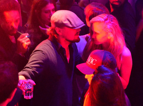 gallery_main_Leonardo_DiCaprio_Drunk_Flirting_12.jpg