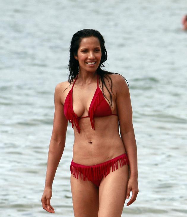 padma_lakshmi_bikini_red_h_3.jpg