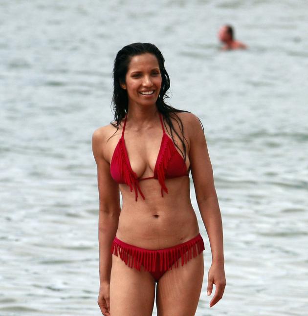 padma_lakshmi_bikini_red_h_4.jpg