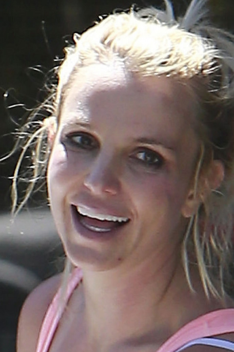 gallery_main_britney_spears_real_singing_01.jpg