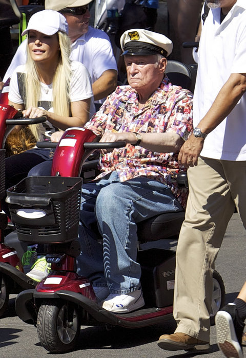 gallery_main_hugh_hefner_mobility_scooter_01.jpg