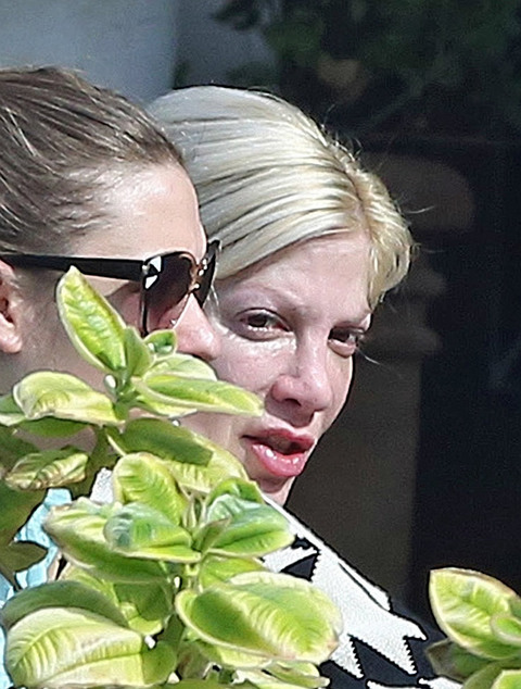 gallery_main_tori_spelling_crying_02.jpg