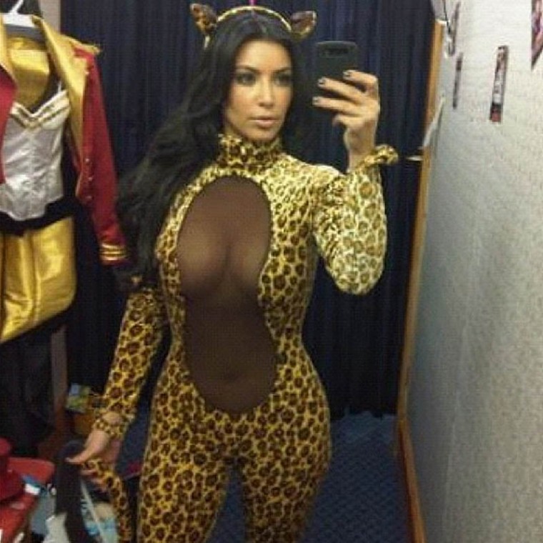 Kim_Kardashian_Posts_A_Selfie_To_Instagram_04_760x760.jpg