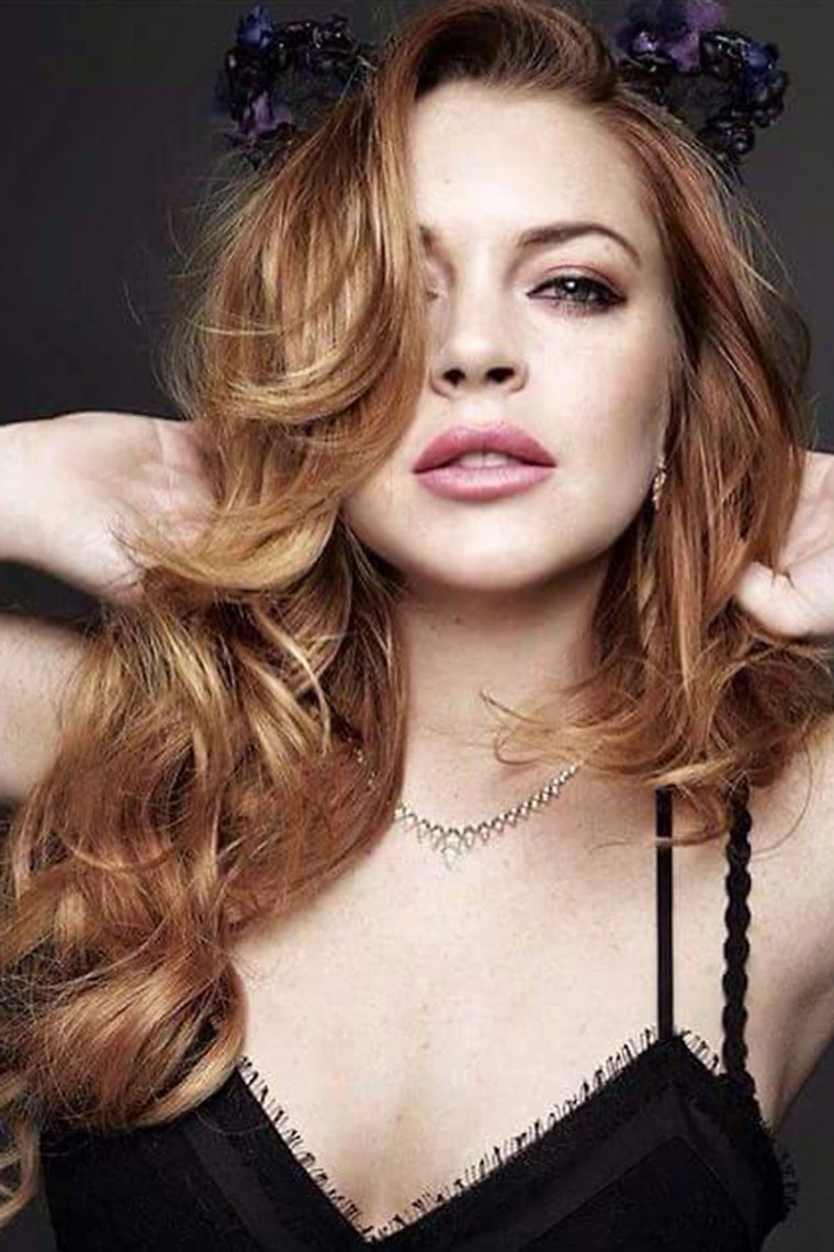 Lindsay_Lohan_Cleavage_Show_For_Homme_Style_03_760x1140.jpg