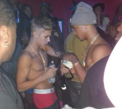 gallery_main_justin_bieber_titty_bar_04.jpg