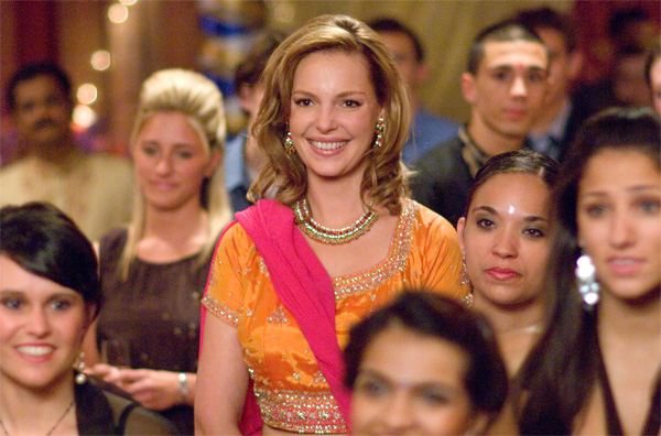 27_dresses_movie_image_katherine_heigl1.jpg