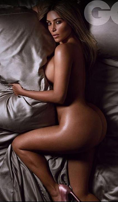 gallery_main_Kim_Kardashian_Naked_GQ_01.jpg