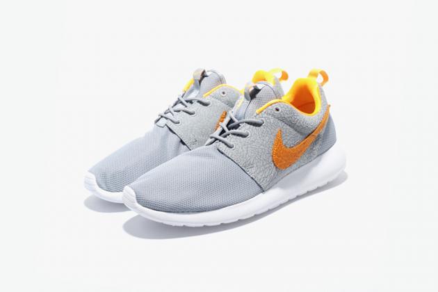 Nike_Roshe_Run_Cement_Pack_size_Exclusive_2.jpg
