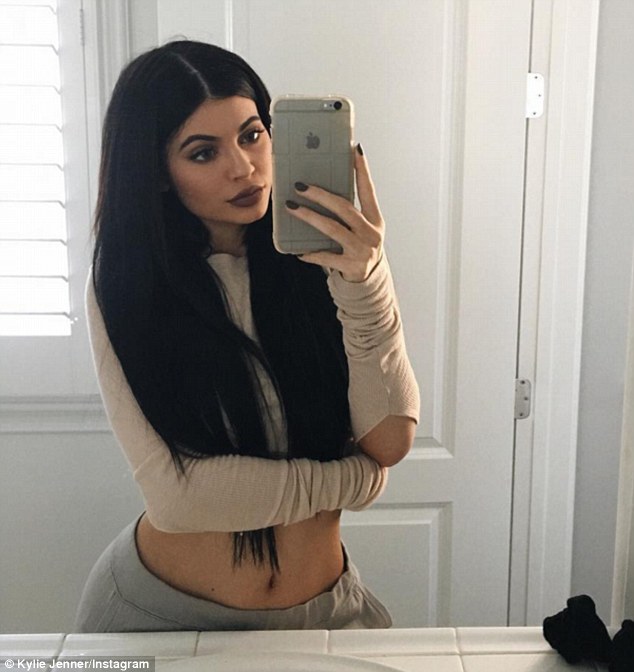 kylie1.jpg