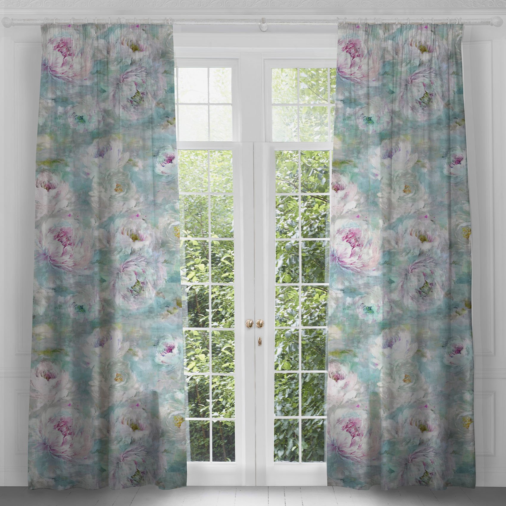 curtains1.jpg