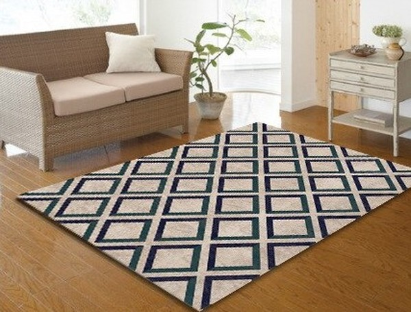 Jazz_Up_Your_Home_with_Geometric_Rugs.png
