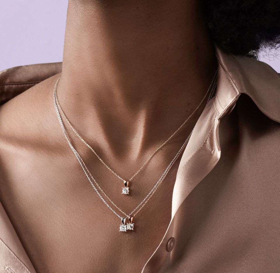diamond_pendant_necklace3.jpg